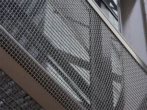 قیمت خرید فنس پرسی گالوانیزه + خواص، معایب و مزایا